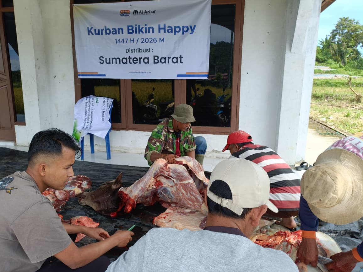 Sentuh Wilayah Pelosok, LAZ Al Azhar Sumatera Barat Distribusikan Daging Kurban di Tiga Kabupaten